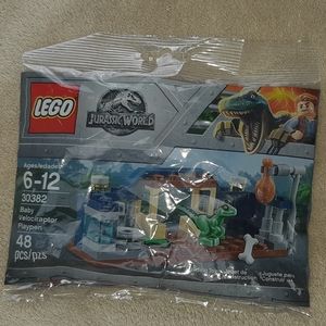 LEGO Jurassic World 42 pieces